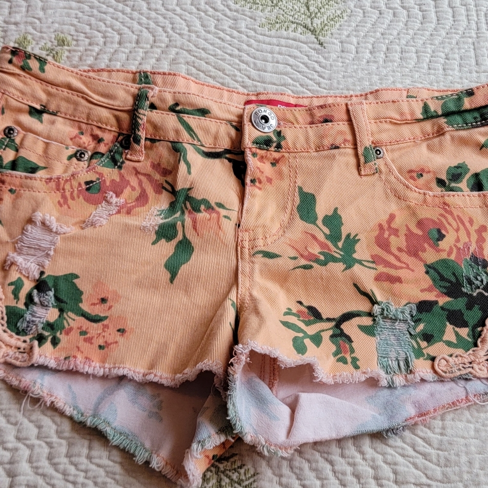Bongo jean shorts size 9